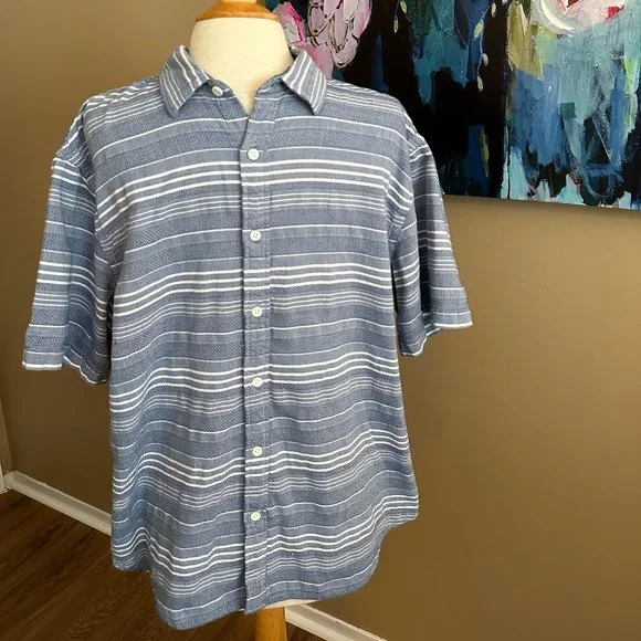 old navy men's short sleeve dress shirts OLD NAVY Button Up Shirt Mens XLarge Red Short Sleeve Collared Slim Fit Casual